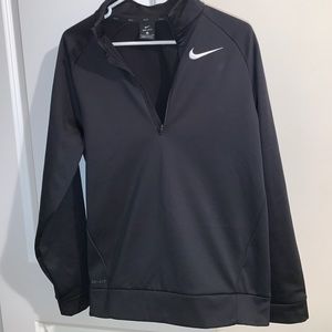 NIKE | BLACK | OVER-THROUGH